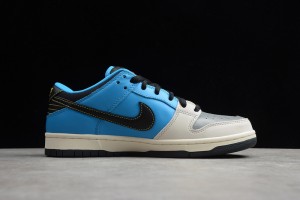 Instant Skateboard x Nike Dunk SB Low 