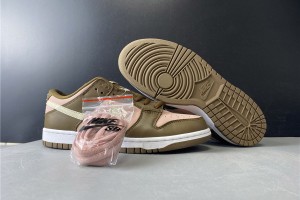 Nike Dunk SB Low Stussy Cherry 