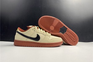 Nike SB Dunk Low Hennessy Muslin 