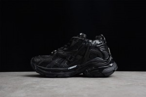 Balenciaga Runner Sneaker Black