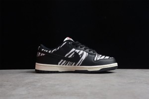 Quartersnacks x Nike SB Dunk Low Zebra