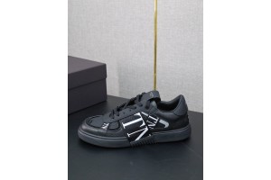 Valentino Low-Top Calfskin VL7N Sneaker - Black VLTCS-003