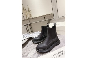Alexander Mcqueen Chunky Boots - All Black MC-TR18
