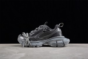Balenciaga’s 3XL Sneaker in grey and sliver mesh and polyurethane B3XL-010