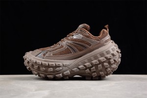 Balenciaga Defender Sneaker in brown mesh and nylon BLDFS-001