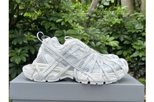Balenciaga’s 3XL Sneaker in Silver - White  2024 B3XL-034