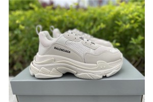 Balenciaga Triple S Sneaker Beige 