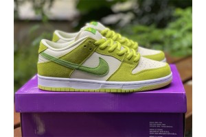 Nike SB Dunk Low “Green Apple” (2022)