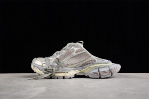 Balenciaga's 3XL Mules Sneaker in light beige mesh and polyurethane BG3ML-001