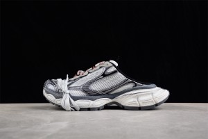 Balenciaga's 3XL Mules Sneaker in light sliver, Grey mesh and polyurethane BG3ML-005