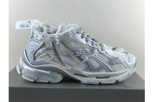 Balenciaga Runner Sneaker in Silver Metallic BGRN-006