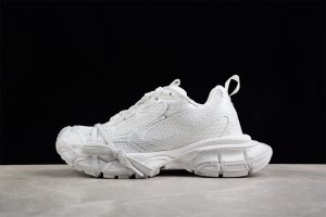 Balenciaga’s 3XL Sneaker in All White 2024 B3XL-026