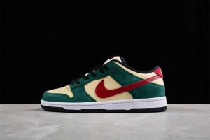 Nike Dunk Low SB Vegas Gold 