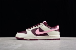 Nike Dunk Low “Valentine’s Day”