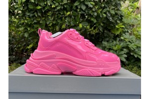 Balenciaga Triple S Sneaker in pink rubber  