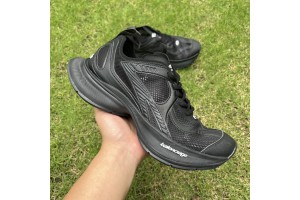 Balenciaga Circuit Sneaker in black polyester, nylon, TPU and polyurethane