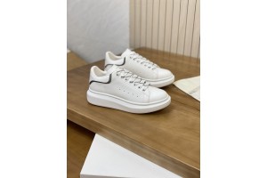 Alexander McQueen Oversized Sneaker White - Black MCQ-OS-0045
