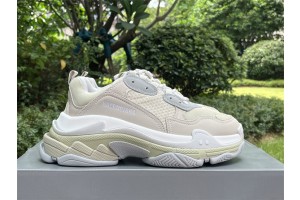 Balenciaga Triple S Sneaker in off-white double foam and mesh 